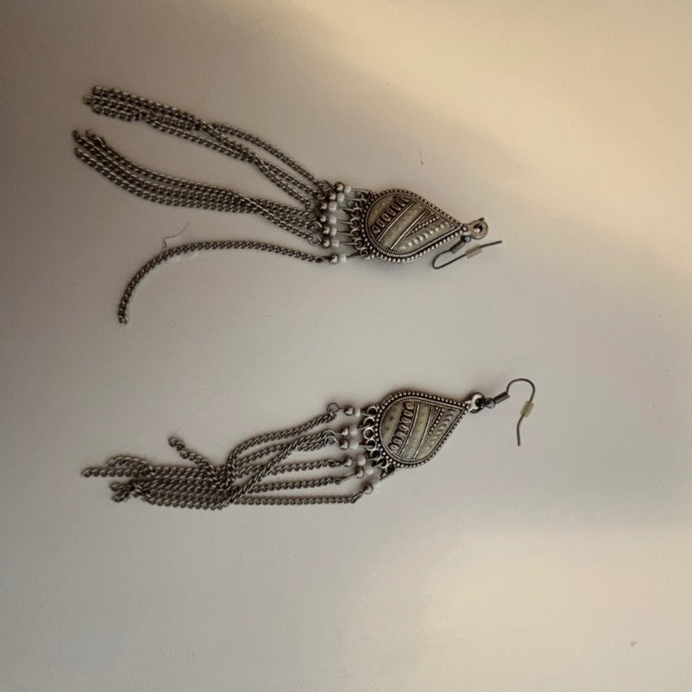 Silver Tone Bohemian Teardrop Multi Strand Chain Fringe Dangle Earrings Bead